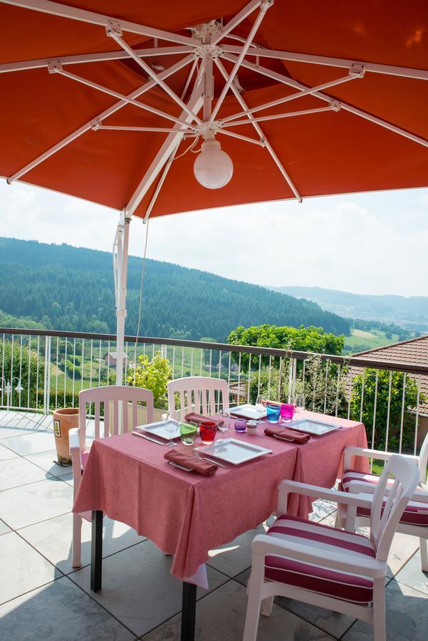 Le Bel Vue Hotell Le Cergne Exteriör bild